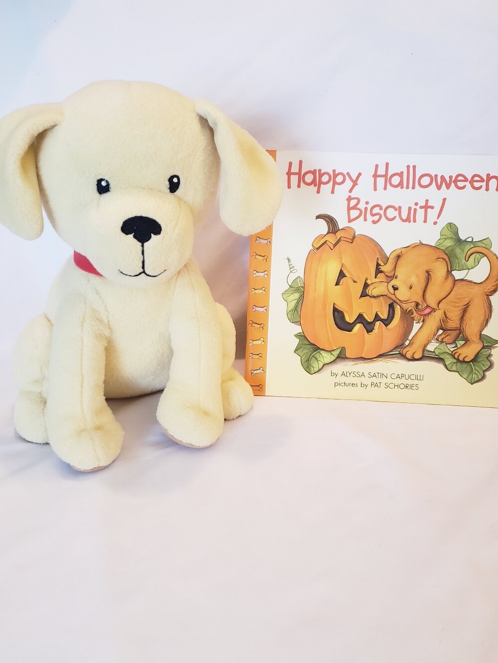 Happy Halloween Biscuit! Book With Flaps And Plush Biscuit